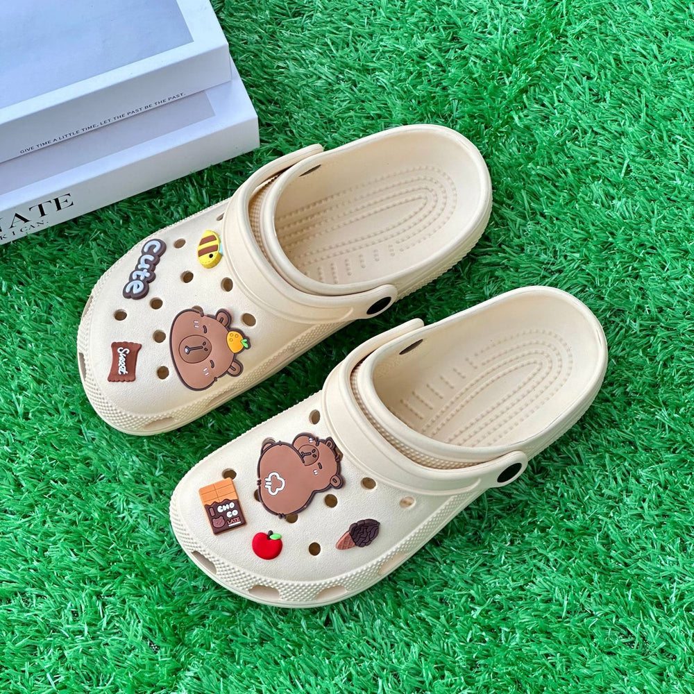 New arrival student clogs for men and women summer outwear cute soft bottom eva non-slip dormitory casual half slippers wholesale