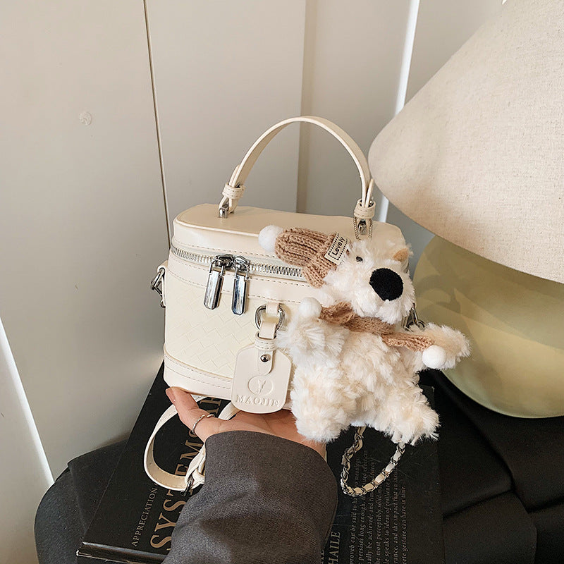 2025 new women's bag Internet celebrity weaving light luxury Internet celebrity box bag texture commuter shoulder bag fashion bag