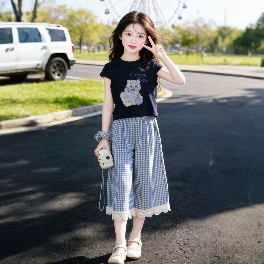 Girls' printed short-sleeve t-shirt set - new summer  collection: kids' summer outfit for girls, featuring a lace-trimmed plaid skirt two-piece set
