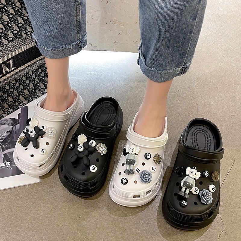 Women's clogs - trendy, cute, and versatile summer footwear: anti-slip, chunky platform, closed-toe design - perfect for beach, work, or everyday wear