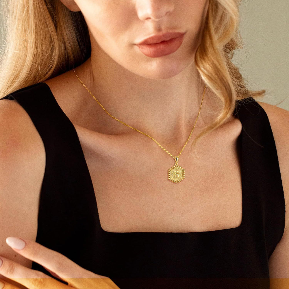 Multi-layered 26 letter pendant necklace hexagonal trendy versatile women's clavicle necklace amazon hot item