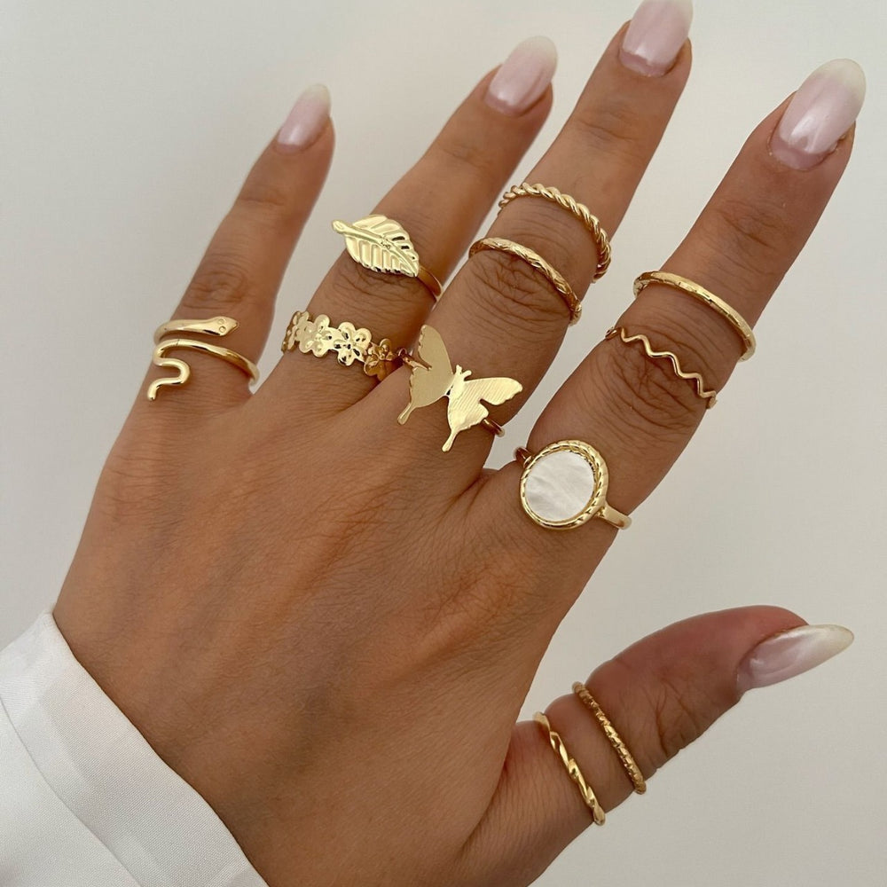 European and american cross-border minimalist retro floral butterfly ring set - elegant, versatile, metal plain band stackable jewelry for women