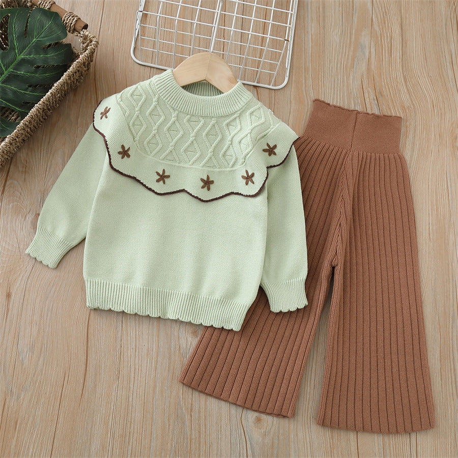 Girls' knitted sweater two-piece set,  autumn/winter new arrival, handmade floral detail, little girl's pullover knit sweater and pants outfit