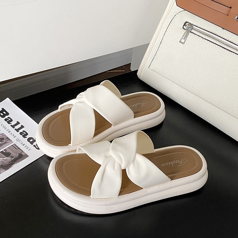 hot-selling 2025 new women's slippers, summer outdoor wear, thick-soled, non-slip, fashionable criss-cross sandals