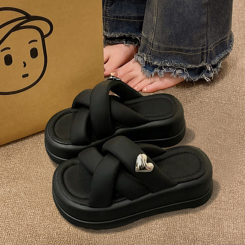 2026 new women's slippers: casual, versatile, trendy, high-end, outdoor wear, non-slip, soft sole, height increasing, thick sole ladies' sandals