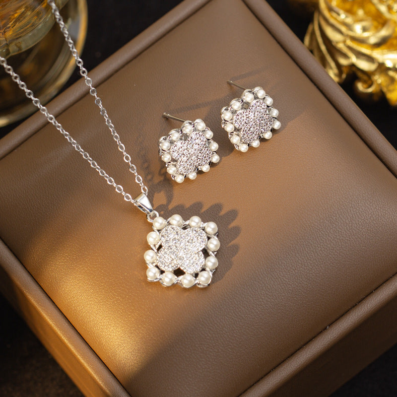 【titanium steel】european and american light luxury full diamond four-leaf clover pearl necklace and earring stud set - personalized jewelry set