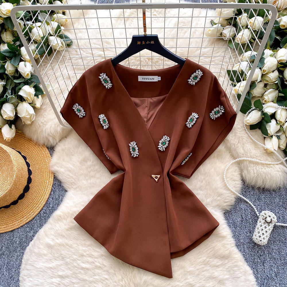 Sense of designasymmetrical heavy industry diamond-encrusted v neck short-sleeved shirt for women springniche style shawl outweartops trendy