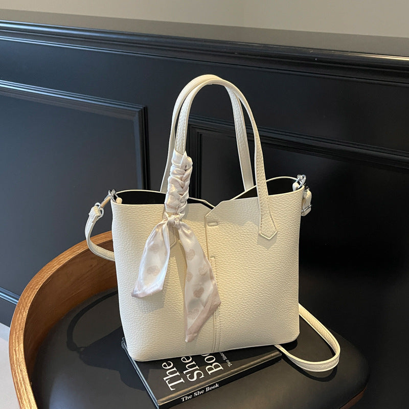 Cross-border popular bags this year, women's 2025 new niche portable bucket bags, versatile shoulder messenger bags