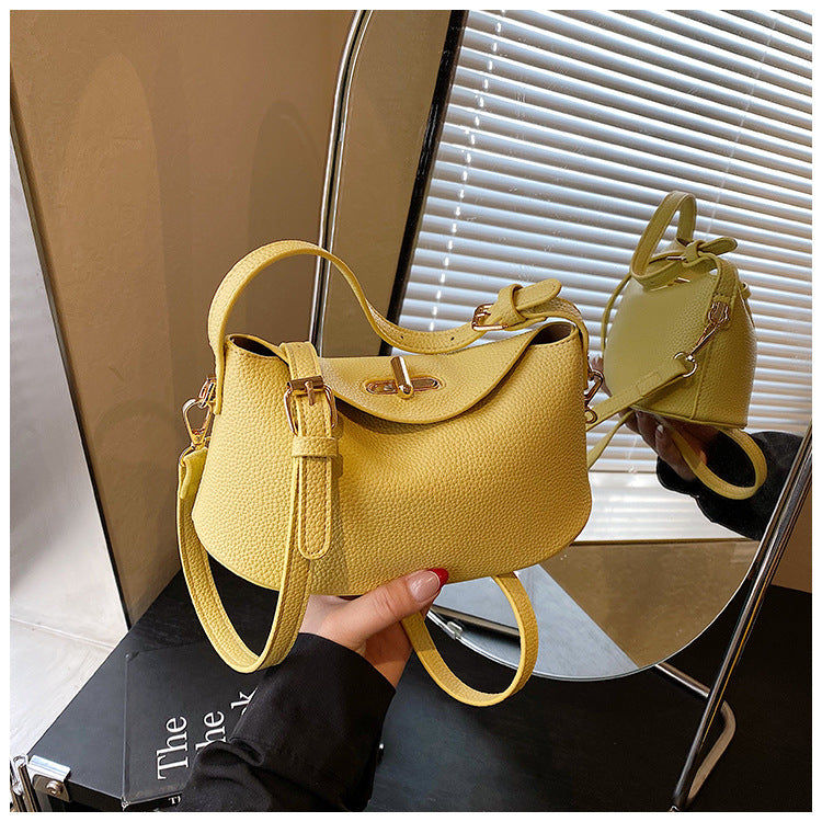 Cross-border messenger bag women's bag 2025 new summer niche shoulder handbag high-end sense foreign style work small bag