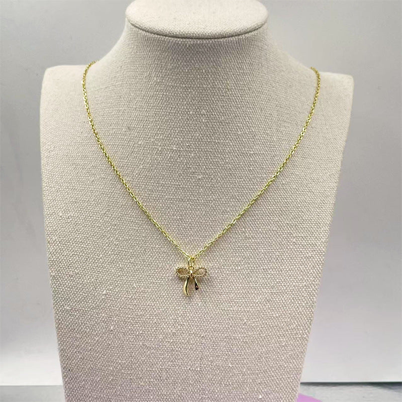 European and american new arrival: high-end bowknot necklace - women's fashionable, minimalist, and unique gold clavicle chain - stylish and versatile necklace