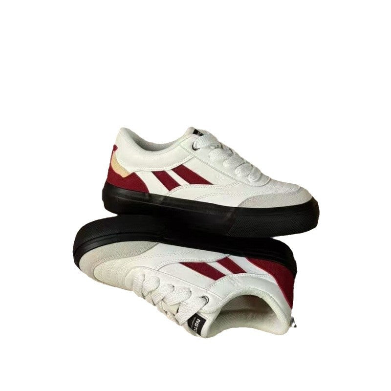 Women's fall/winter white sneakers: versatile chic niche style, 2026 new arrivals, perfect with wide-leg pants, athletic casual skate shoes