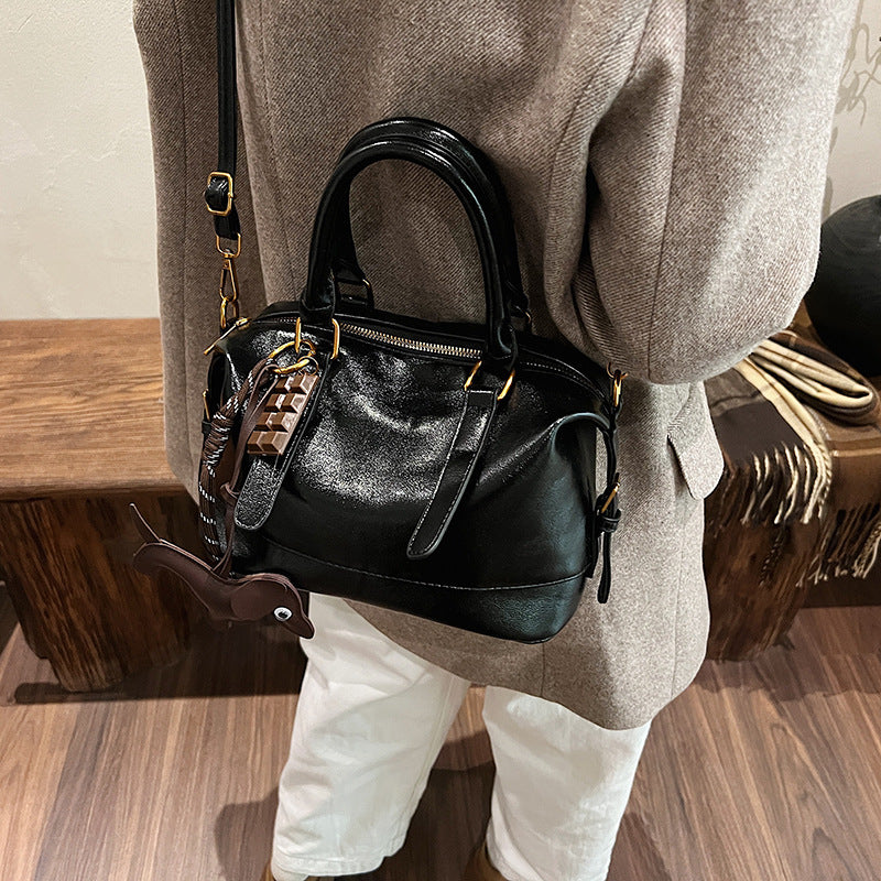 Foreign trade retro small bag women's 2025 new autumn and winter fashion hand pillow bag foreign high-end shoulder messenger bag