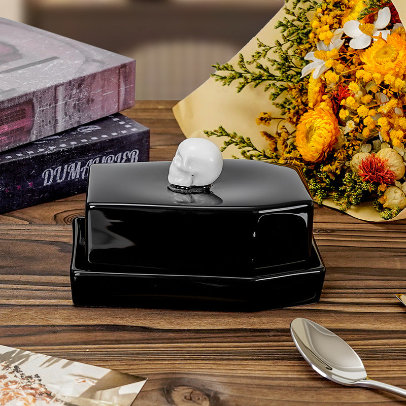 Personalized creative ceramic butter dish, european-style tableware with lid, butter dish for desserts and sweets, square ceramic plate