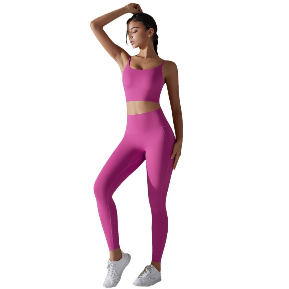 New high-waisted, butt-lifting, seamless yoga set with built-in bra – naked feel, perfect for running and fitness