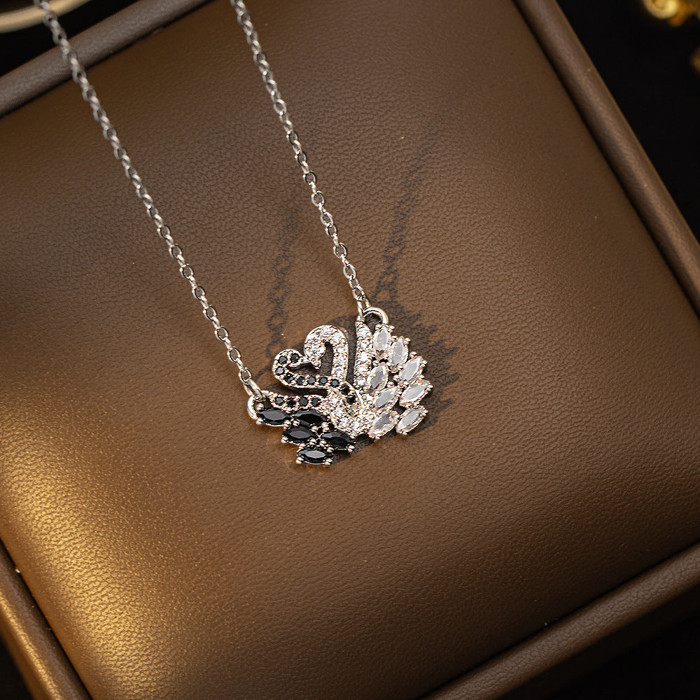 [titanium steel] fashion popular crystal swan necklace women's fashion simple pendant new light luxury sweater chain necklace
