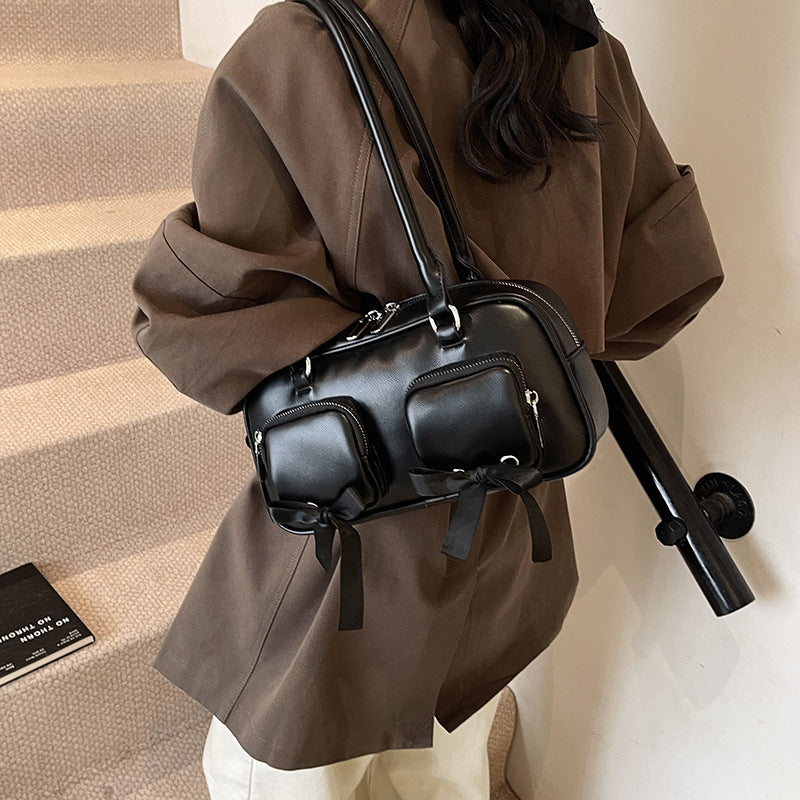 Simple retro underarm bag women's 2025 winter new Korean version niche portable commuter shoulder bag