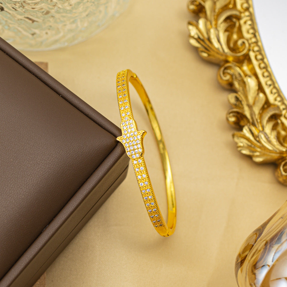 Bracelet female titanium steel fashion non-fading copper inlaid zirconium bracelet niche high-end fashion elegant jewelry wholesale hand jewelry