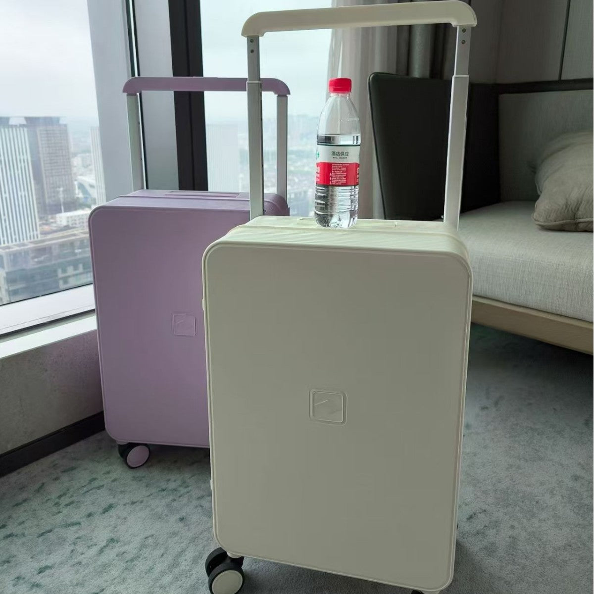 Boarding anti-drop wide tie rod aluminum frame suitcase 20 inches, small and lightweight, starting from one large-capacity password box