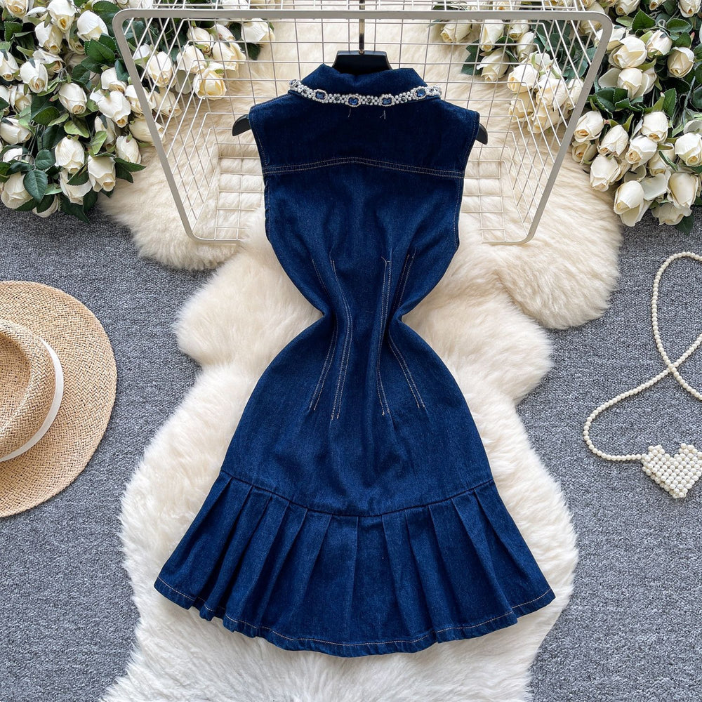 American retro hot girl style sleeveless denim dress - women's summer diamond-embellished slim-fit, figure-flattering, stunning petite mini dress