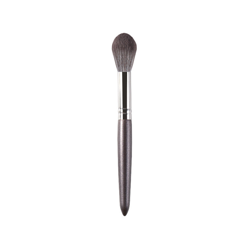 Beginner's wooden handle makeup brush set - complete beauty tool kit with blush, eyeshadow, foundation, and other brushes