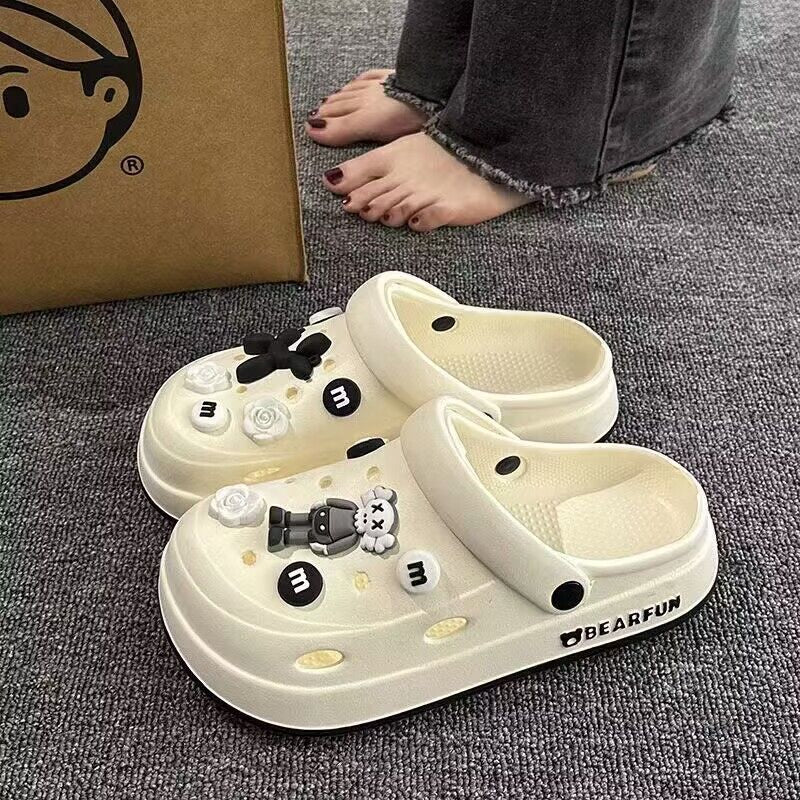 Thick sole crocs women's 2024new arrival stomping on shit feeling diy outwearfashionnon-slip non-stinky beach casual sandals