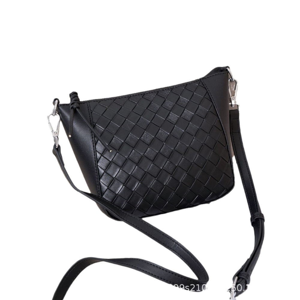 Woven crossbody small bag for women easiest for match dumpling bag guangzhou luggage fashionclassy sense one-shoulder genuine leather crossbody bag