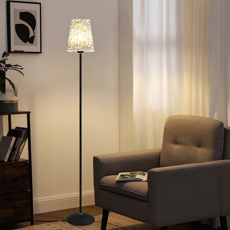 Versatile retro living room bedroom bedside creative lamp modern minimalist warm decor floral fabric trendy floor lamp