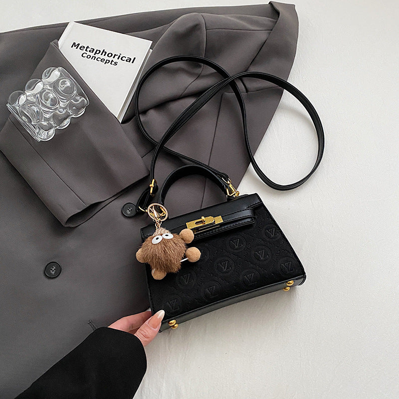 Retro classic bag women's 2025 spring and summer new fashion embossed shoulder messenger bag high-end portable Kelly bag