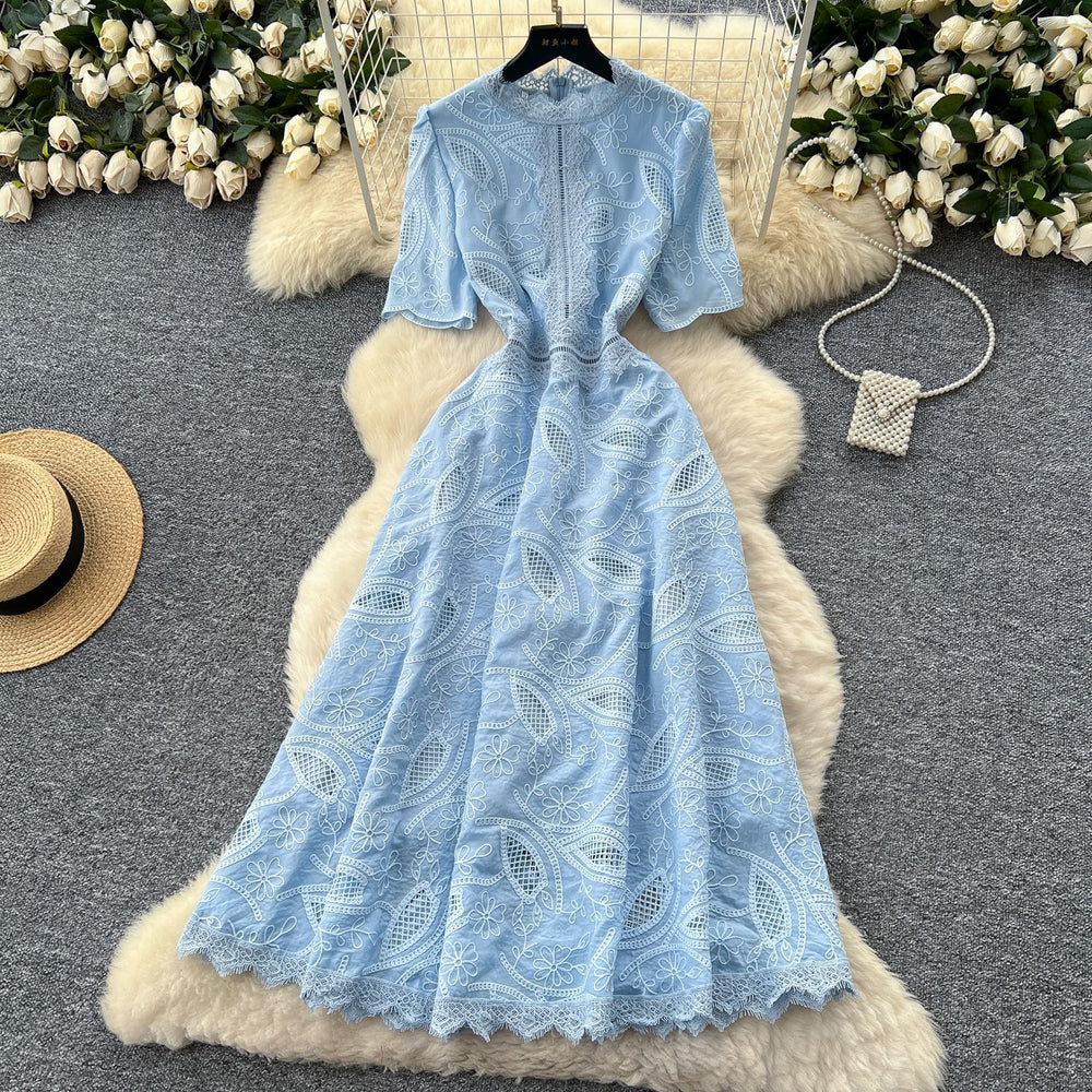 French high-end vintage embroidered cinched-waist short-sleeve dress - women's  summer slimming, elegant, and chic maxi dress