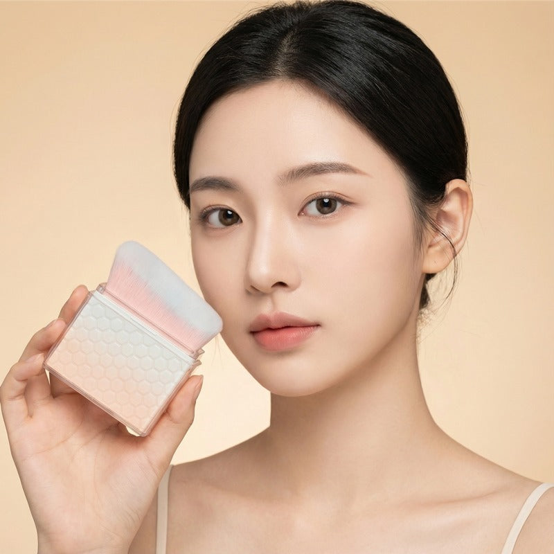 Travel storage retractable brush mini traceless push-pull telescopic foundation brush skin beauty portable makeup applicator makeup brush