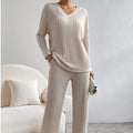 two-piece set for women,  autumn new collection: stylish and casual straight-leg pants with a chic, loose-fit v-neck ribbed knit top