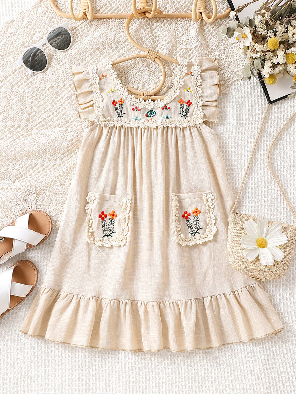 e-commerce vintage lace girl's dress, embroidered lace, small pocket, beach vacation dress, dropshipping available