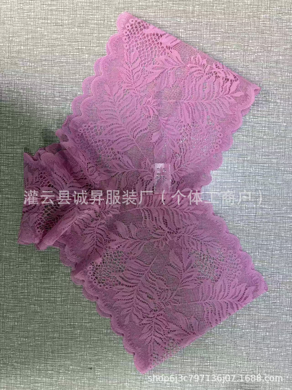 Ready-to-ship, -cross-border hot-selling women's sexy and alluring hollow-out lace lingerie and panties