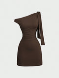 European and american style hot girl cross-border new solid color one-shoulder sleeveless patchwork tie-up bodycon mini dress for women