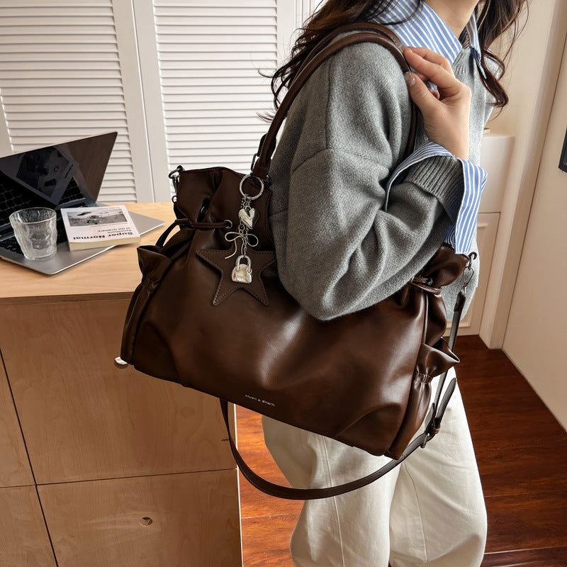 Yunzhen's same ins super popular shoulder bag for women 2025new arrivalfashion style handbag large capacity easiest for match crossbody bag
