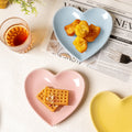 Creative heart-shaped ceramic dish - unique heart plate for snacks, jewelry, home use, cake, fruit, and heart-shaped desserts