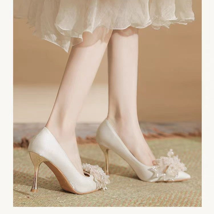 2025 new women's pointed-toe stiletto heel wedding shoes bridal shoes with floral embellishments for wedding dresses