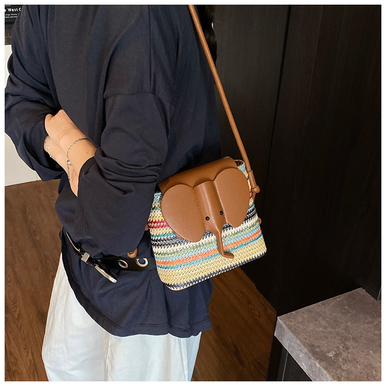 Cross-border large-capacity straw bag 2025 new summer versatile shoulder bag fashionable portable commuter bucket bag