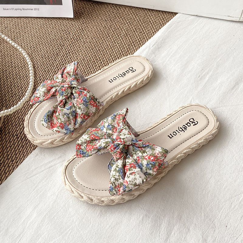 Women's summer slippers - new 2024 collection: versatile, fairy-tale style, sweet bow detail, flat sandals for beach & poolside