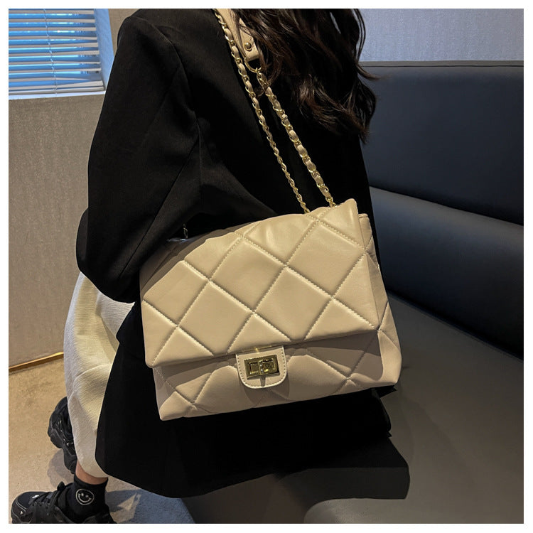 Cross-border 2025 new bag women's summer fashion versatile shoulder bag large-capacity commuter diamond chain messenger bag