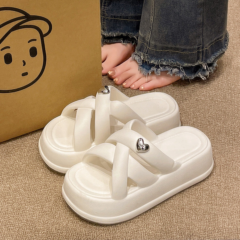 2026 new women's slippers: casual, versatile, trendy, high-end, outdoor wear, non-slip, soft sole, height increasing, thick sole ladies' sandals