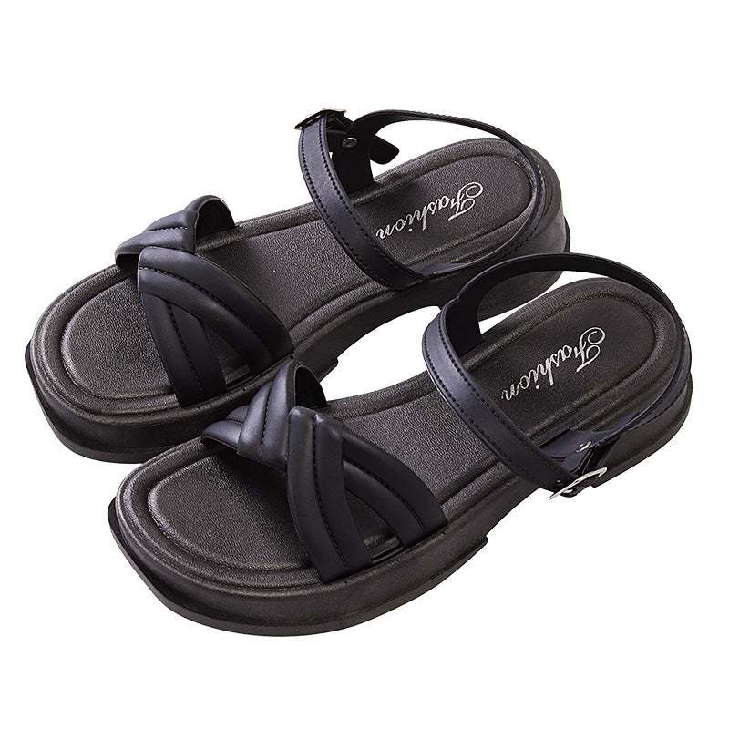 Trendy women's summer sandals - new 2024 styles: versatile retro roman sandals, chunky platform thong sandals, beach sandals for women