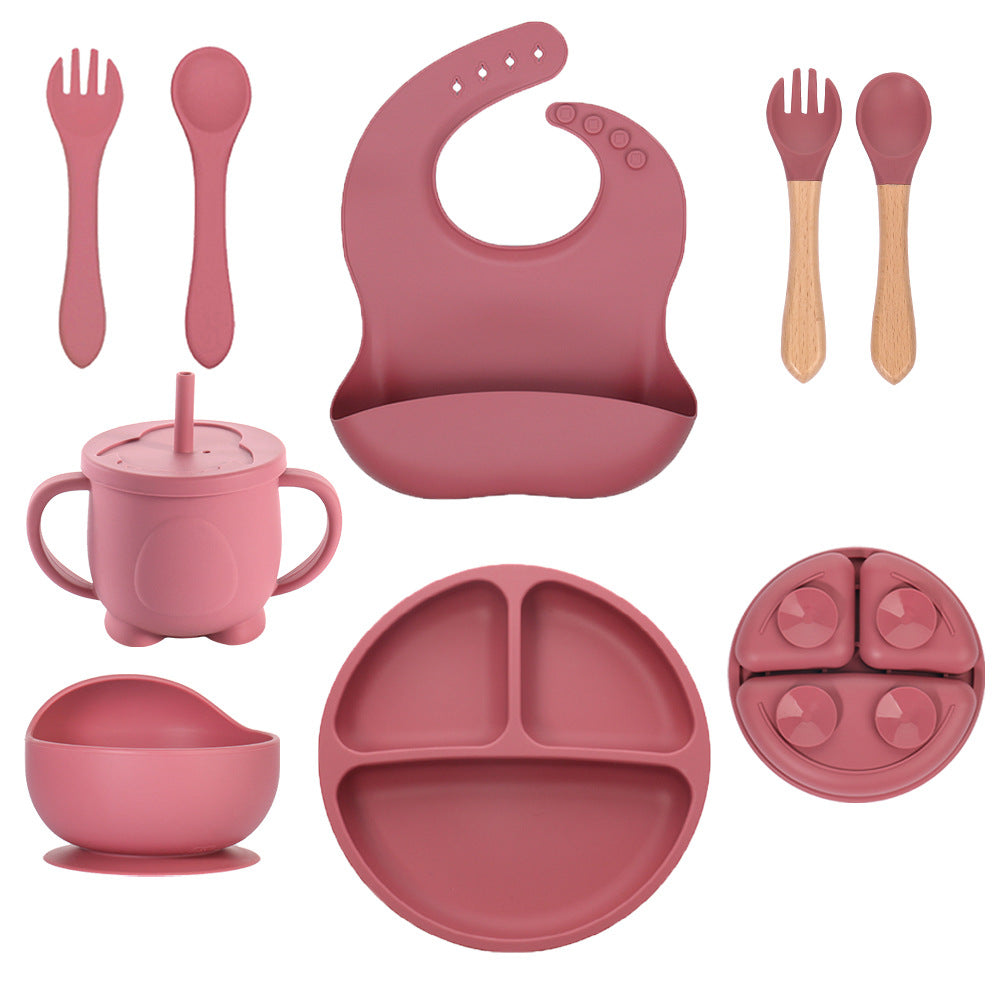 Factory baby silicone binaural straw cup drop resistant high temperature resistant baby drinking cup penguin water cup feeding tableware