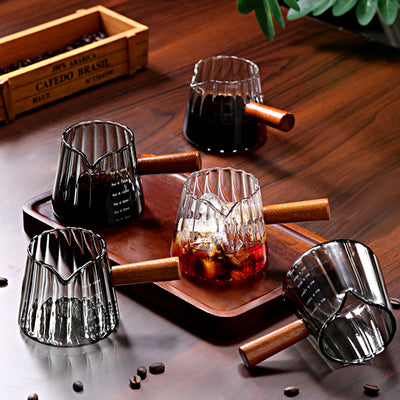 Glass wooden handle small milk cup coffee measuring cup extraction cup mini coffee milk cup milk cup ounce cup mini milk can