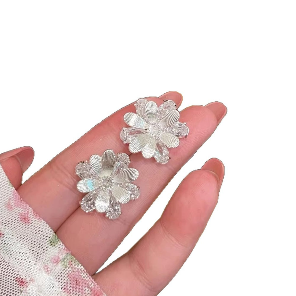 Spring silver double layer flower stud earrings 2026 new arrival elegance sense of design earrings elegant korean style easiest for match ear jewelry
