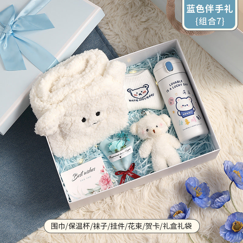 Practical birthday gifts for girls, girlfriends, children, classmates, teachers, creative warm gift box set for Christmas