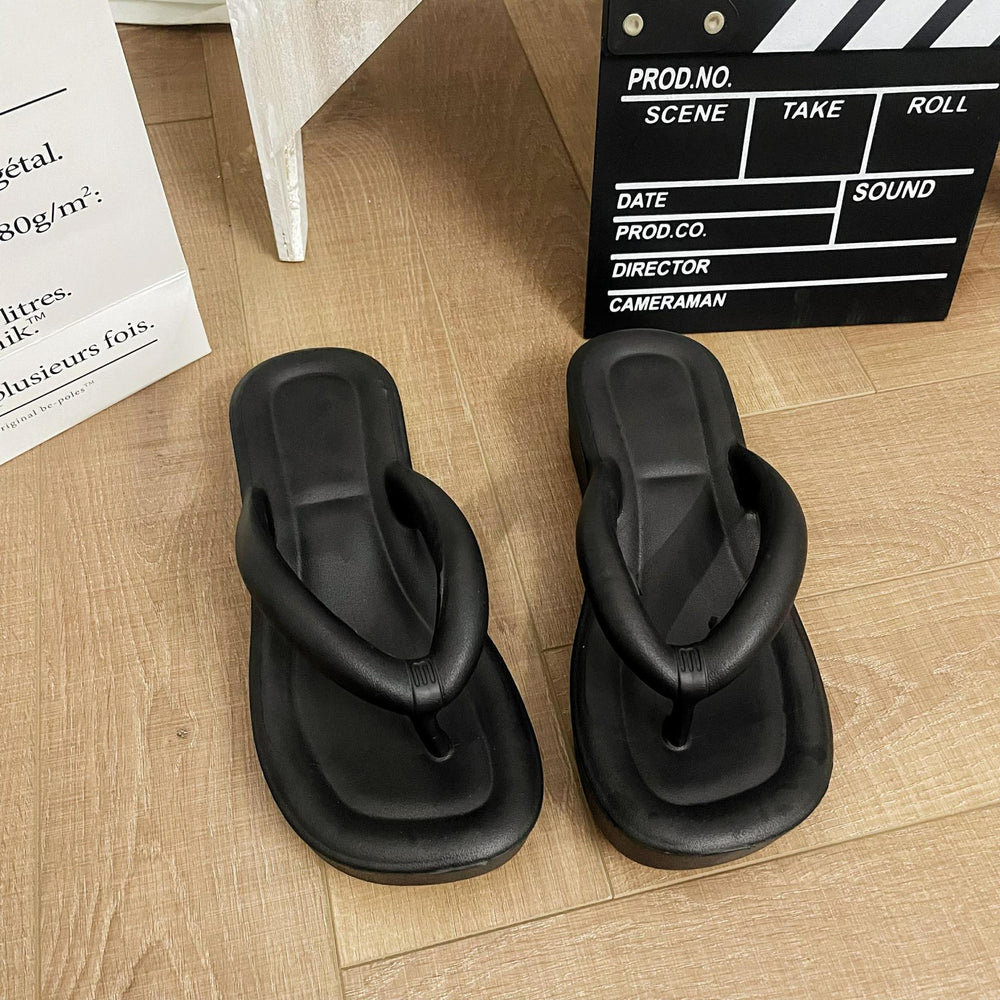 Eva thick-soled flip-flops for women, 2025 summer solid color fashion outdoor wear, "stomping on shit" comfort, casual beach sandals