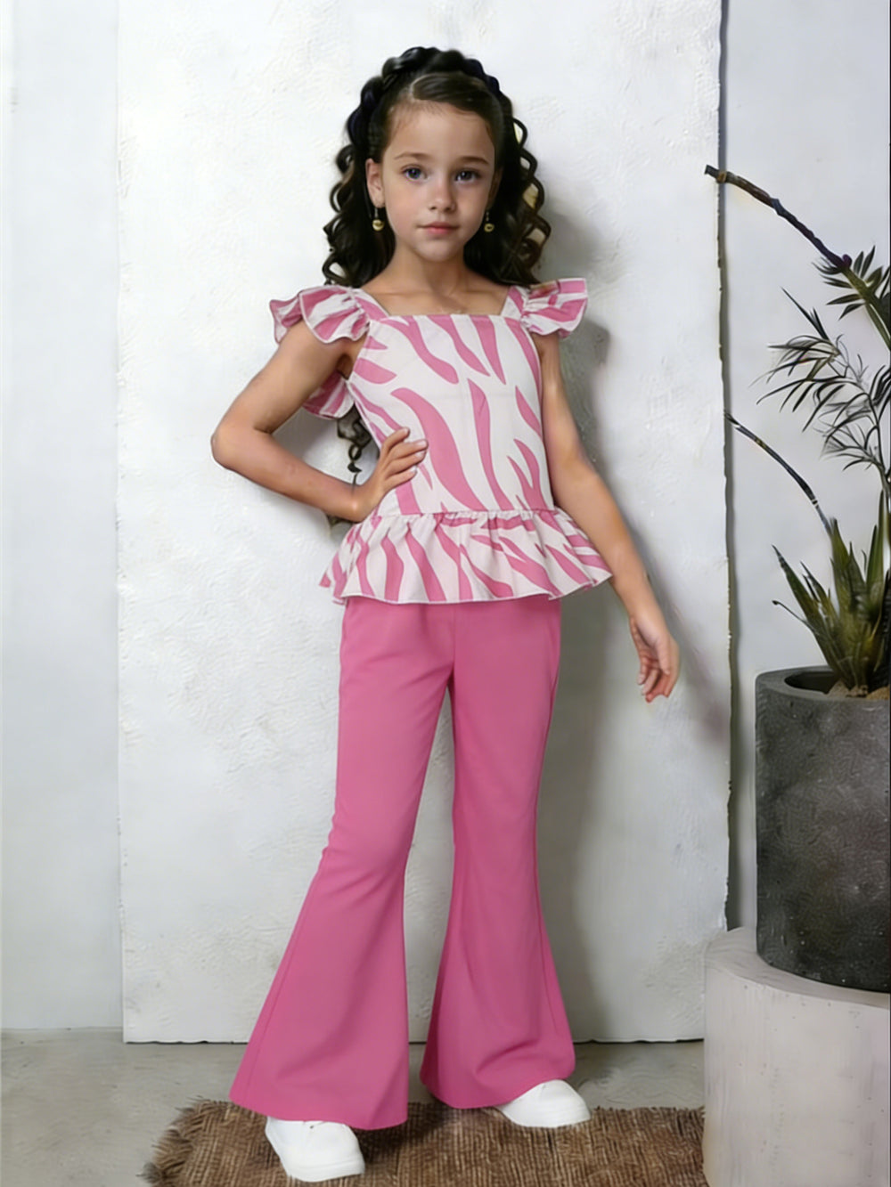 Summer girls' outfit for export: unique zebra print flutter sleeve ruffle top and high-waisted flare pants two-piece set