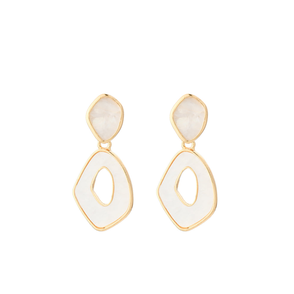 European and american cross-border sweet alloy enamel flower earrings - women's stylish, versatile, vacation-inspired leaf stud earrings wholesale