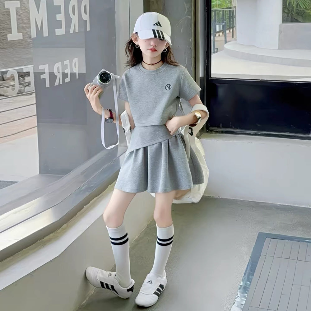 Girls' summer skirt-pant set,  new korean style sweet & spicy short-sleeve t-shirt, trendy & cool two-piece outfit for mid-to-large children